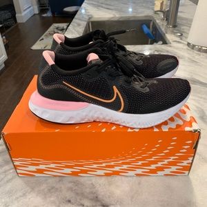 Nike Women’s Renew Run Sneakers